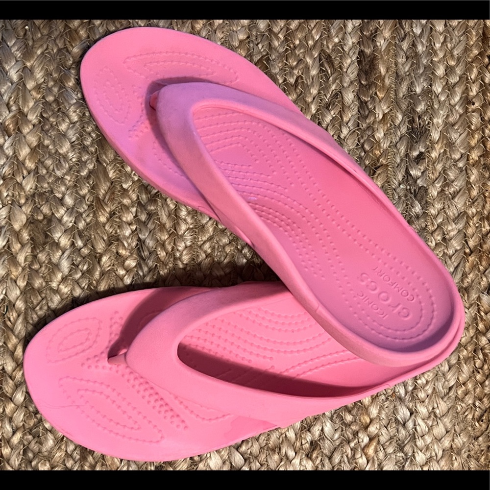 CROCS Women’s Flip Flops